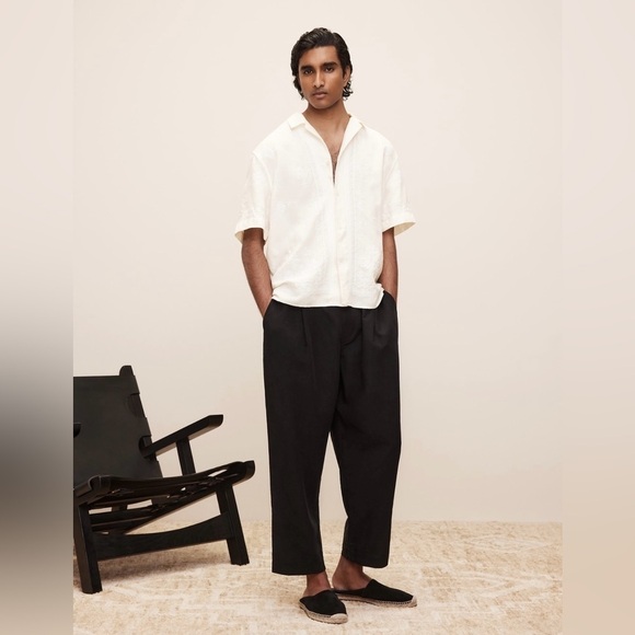 NWT! Banana Republic Men’s THE WHITE LOTUS PLEATED TENCEL™-LINEN PULL-ON PANT🩷